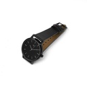 Reloj de Pulsera Wanderlust, Esfera Negra con correa negra - Negro