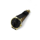 Reloj de Pulsera Wanderlust, Esfera Negra con correa negra y repuesto - Dorado