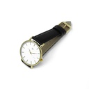 Reloj de Pulsera Wanderlust, Esfera Blanca con correa negra y rosa - Dorado